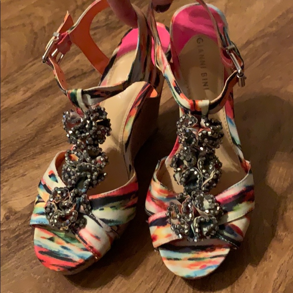 Gianni Bini Multicolor Pink Wedge 9.5